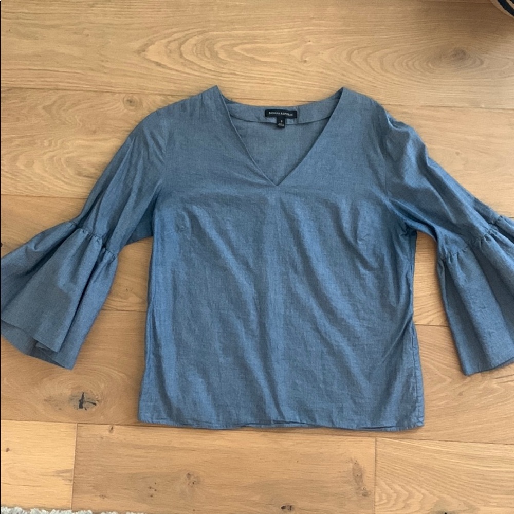 Chambray shirt with bell sleeve detail